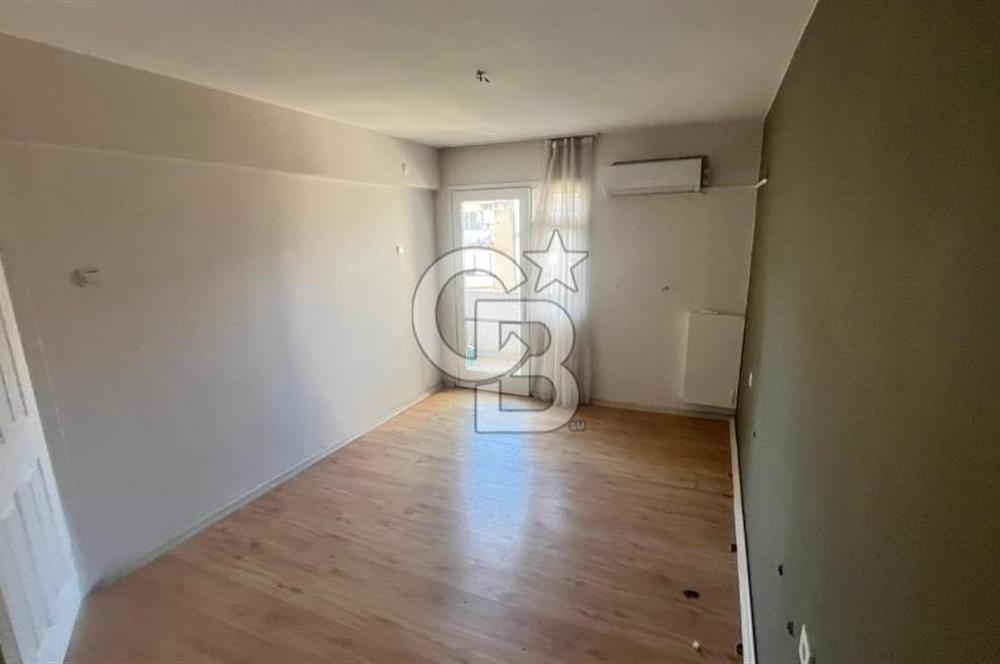 Satılık / Kiralık Daire – Karşıyaka İskele Karşısı