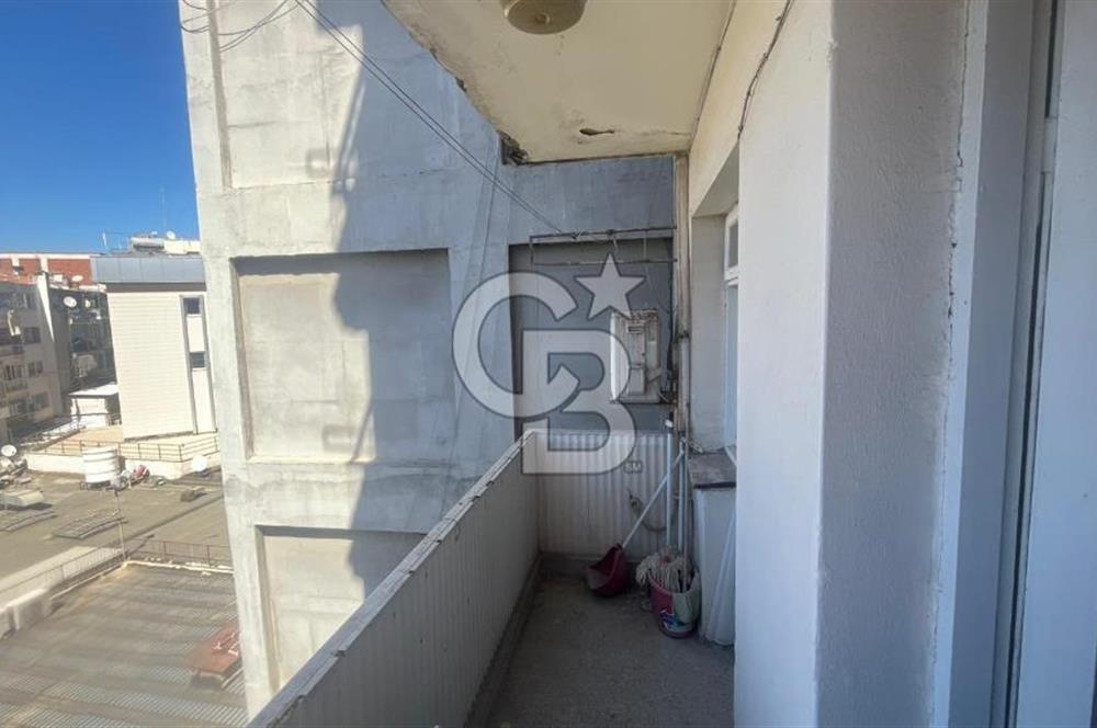 Satılık / Kiralık Daire – Karşıyaka İskele Karşısı