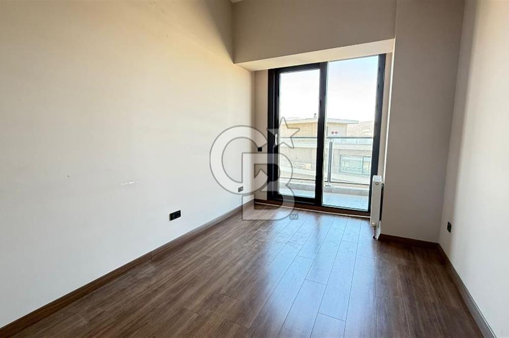 BORNOVA İKON TOWER PROJESİNDE HAVUZ CEPHELİ 3+1 SATILIK DAİRE