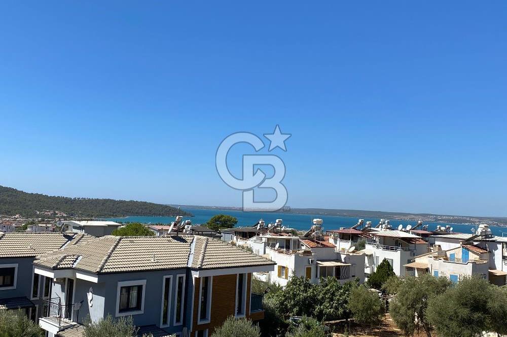 Didim Akbük'de Doğa ve Deniz Manzaralı Geniş Çatı Dubleksi
