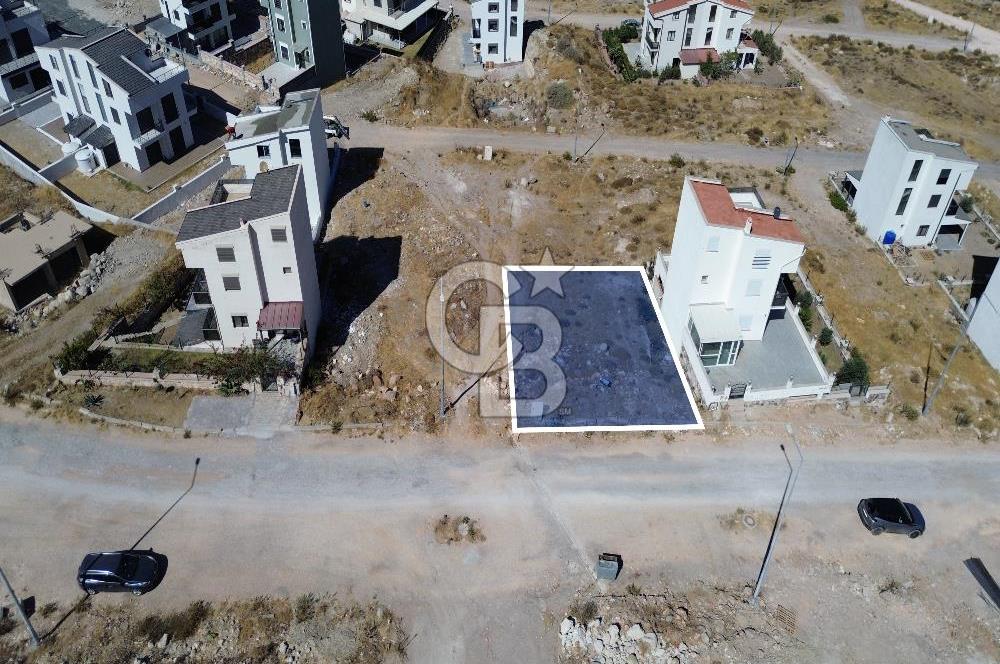 Mordoğan Kamukent'te İnşaata Hazır Projeli Tripleks İmarlı Arsa