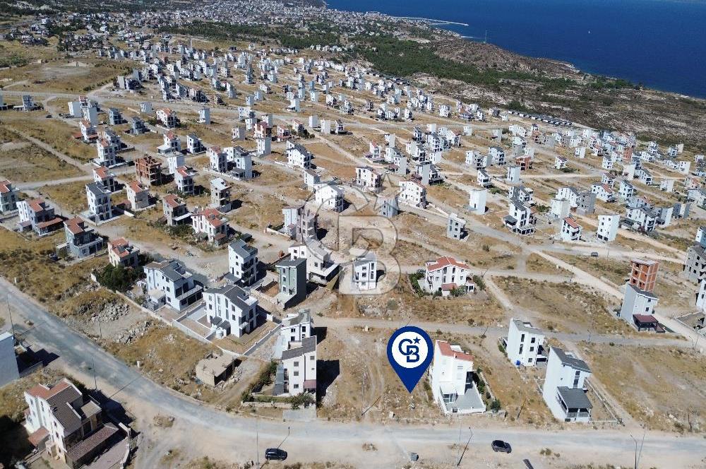 Mordoğan Kamukent'te İnşaata Hazır Projeli Tripleks İmarlı Arsa