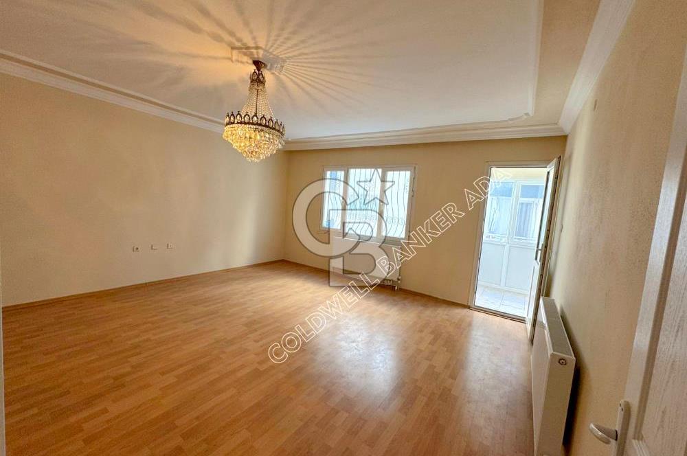 Kuşadası Merkezde 3+1 Doğalgazlı Asansörlü Fırsat Daire