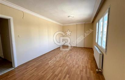 Kuşadası Merkezde 3+1 Doğalgazlı Asansörlü Fırsat Daire