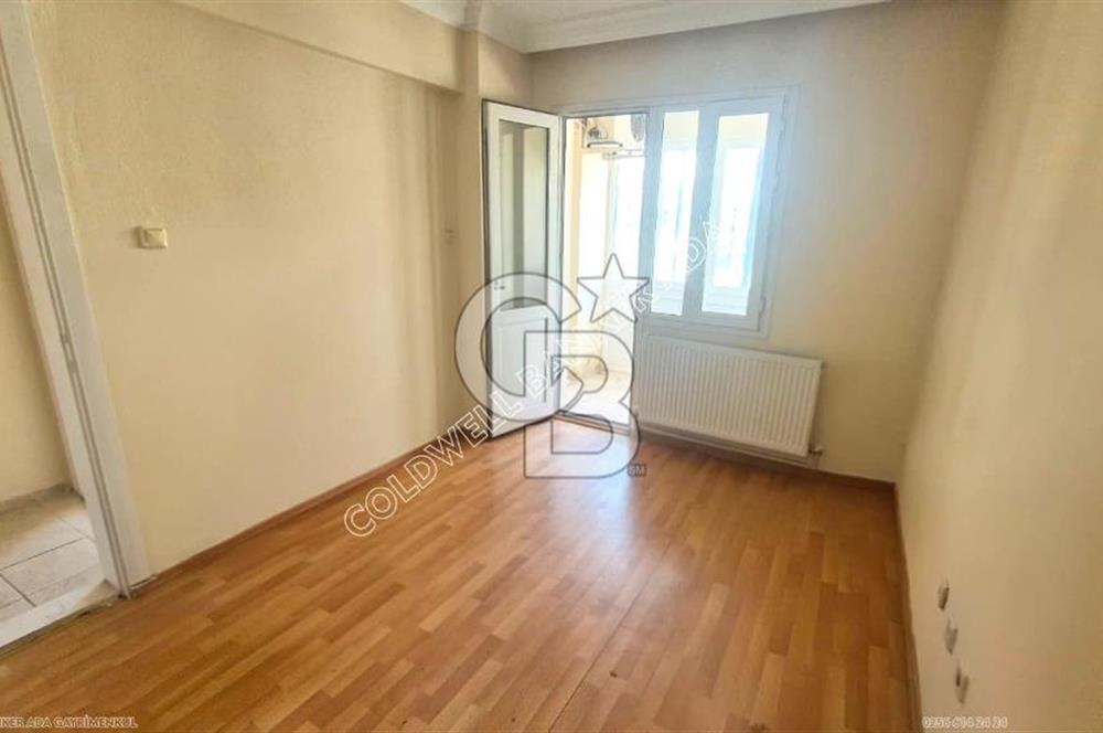 Kuşadası Merkezde 3+1 Doğalgazlı Asansörlü Fırsat Daire