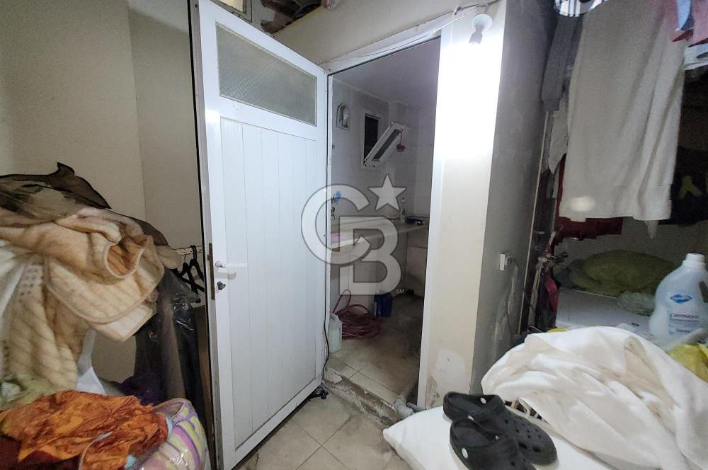 KARŞIYAKA DONANMACI’DA YÜKSEK POTANSİYELLİ, DONANIMLI SATILIK DÜKKAN