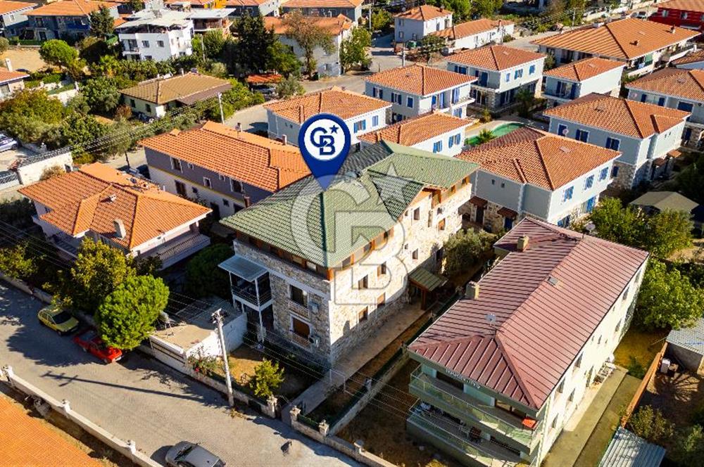 Foça Bağarası Hacıveli Mah. Satılık 3+1 Emsalsiz Geniş Daire