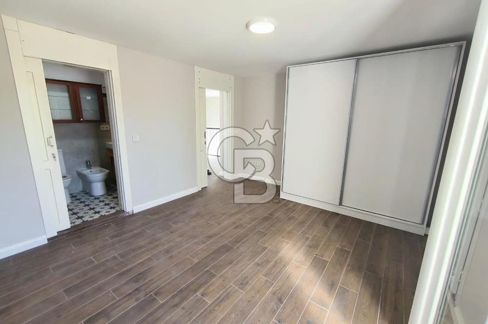 Urla Bademlerde Kiralık 7+1 Villa 