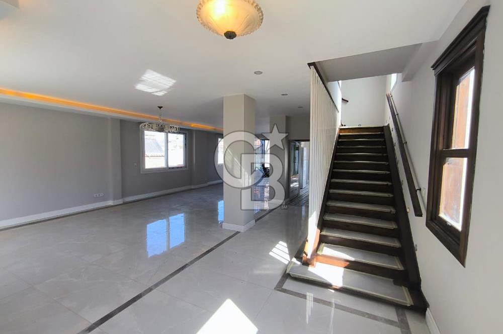  Urla Bademlerde Kiralık 7+1 Villa 