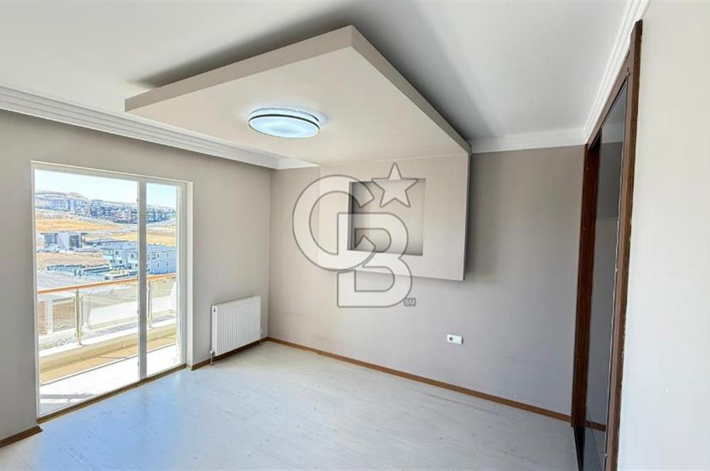 AHİ MESUT MAHALLESİ'NDE - 4+1 - GİYİNME ODALI - 170M2