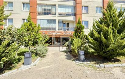 AHİ MESUT MAHALLESİ'NDE - 4+1 - GİYİNME ODALI - 170M2