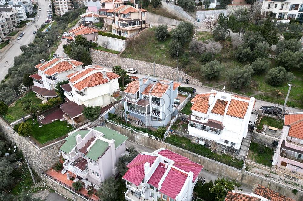 BURSA, MUDANYA YILDIZTEPE'de MUHTEŞEM MANZARALI SATILIK VİLLA