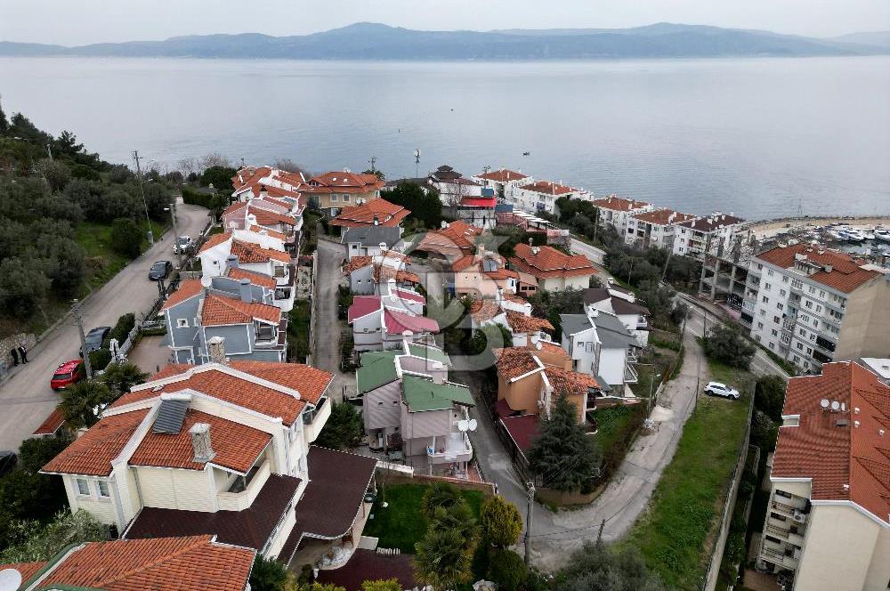 BURSA, MUDANYA YILDIZTEPE'de MUHTEŞEM MANZARALI SATILIK VİLLA