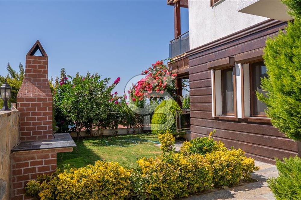 CB MARİNA'DAN GÜLLÜK'TE PANAROMİK DENİZ MANZARALI 3+1 BAHÇE KATI