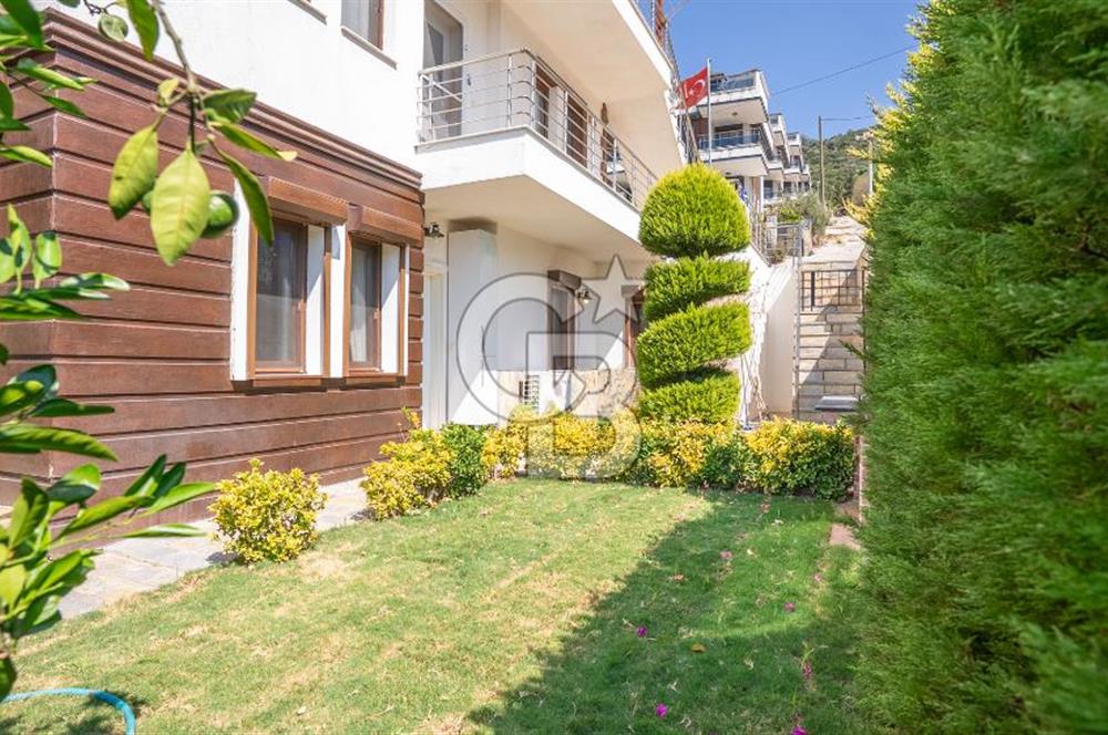 CB MARİNA'DAN GÜLLÜK'TE PANAROMİK DENİZ MANZARALI 3+1 BAHÇE KATI