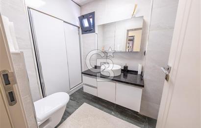 Bornova Yakaköyde 1617 m² Arsa İçinde Dubleks Villa