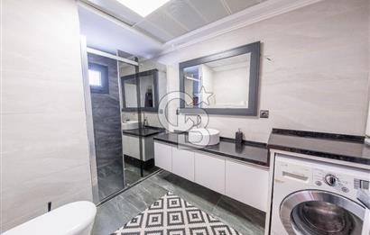 Bornova Yakaköyde 1617 m² Arsa İçinde Dubleks Villa