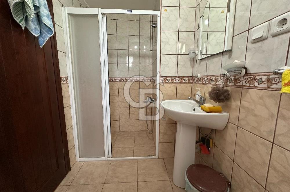 BOZCAADADA SİTE İÇİNDE ÇİFT TAPULU 2+1 VİLLA, 1 DÖNÜM ARAZİ