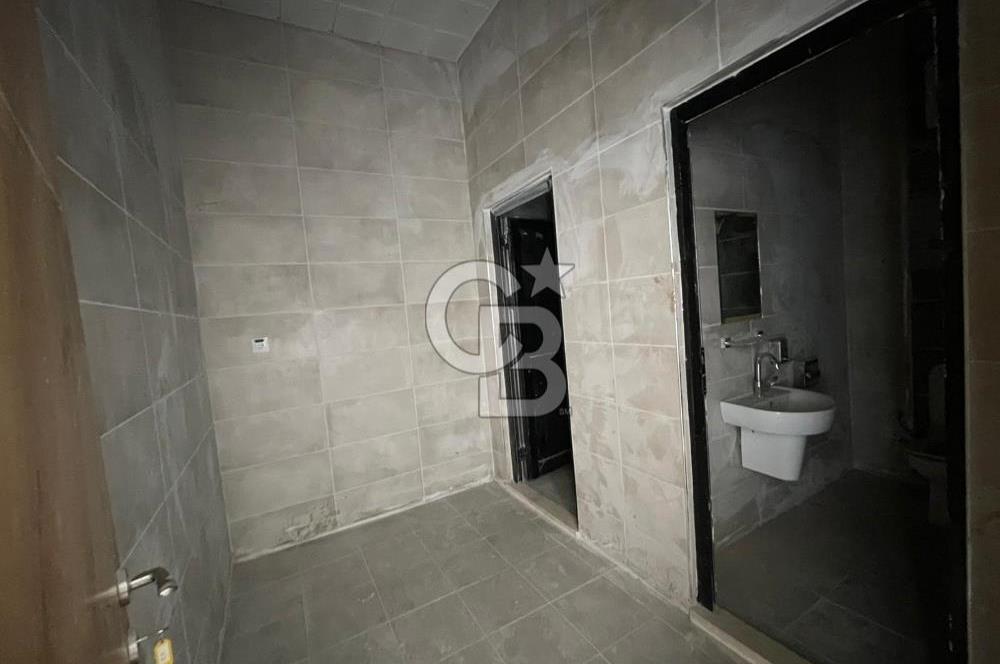 HAVAALANI KARŞISI 2 KATLI DÜKKAN