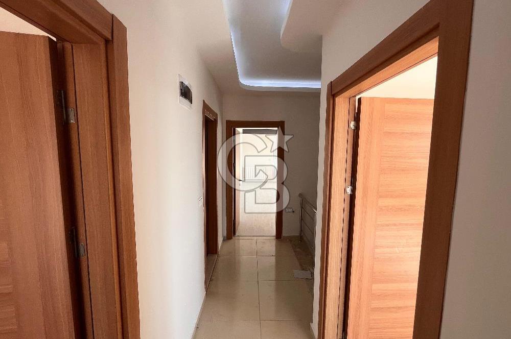 CB YALI'DAN MENEMEN'DE TERASLI DOUBLEKS LÜKS DAİRE