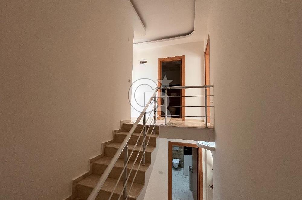 CB YALI'DAN MENEMEN'DE TERASLI DOUBLEKS LÜKS DAİRE