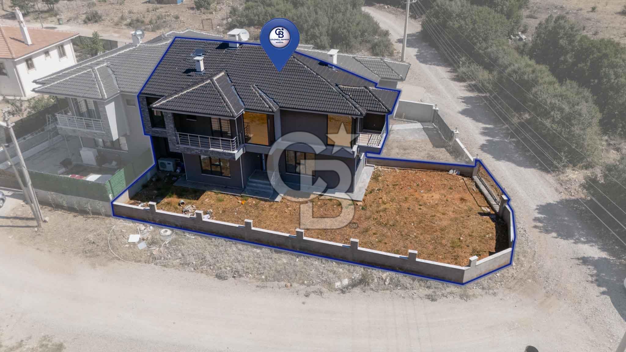 İKİZCE MH. YENİ KONUTLAR BÖLGESİNDE GENİŞ BAHÇELİ 4+1 VİLLA