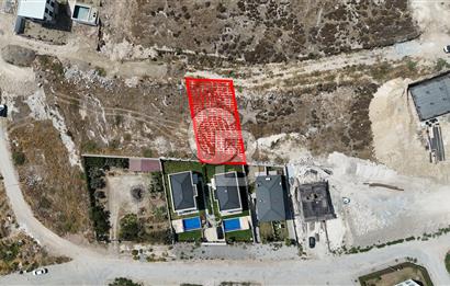Menemen Villa Kent Etrafı Sitelerin Olduğu Bölgede Satılık Arsa