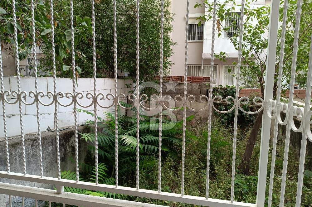 Karşıyaka Aksoy Mahallesi Satılık Bahçe Katı Daire