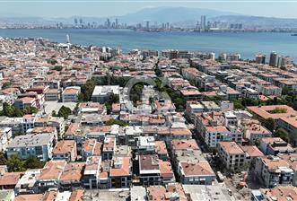 Karşıyaka Aksoy Mahallesi Satılık Bahçe Katı Daire