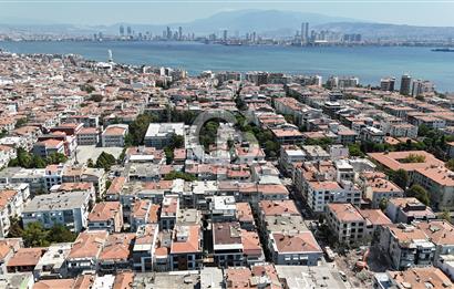 Karşıyaka Aksoy Mahallesi Satılık Bahçe Katı Daire
