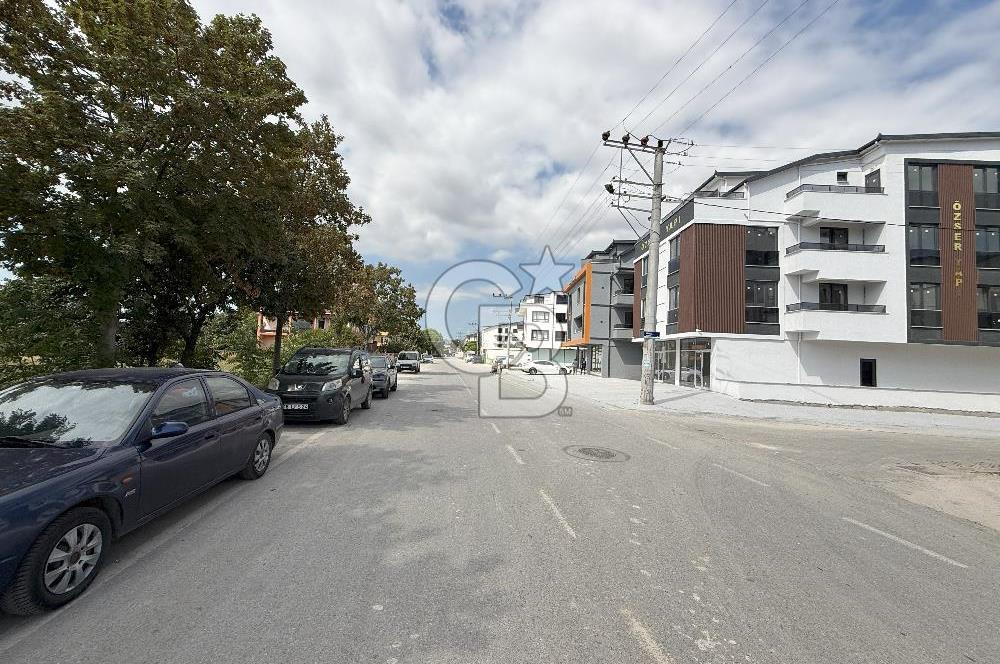 KARTEPE ERTUĞRULGAZİ'DE ANA CADDE ÜZERİ SATILIK 220 M2 DÜKKAN