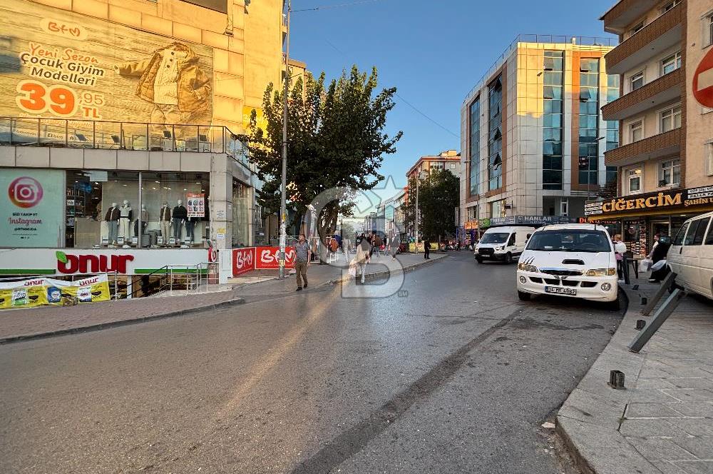 ESENYURT BALIK YOLUNDA GENİŞ FERAH KİRALIK 2+1