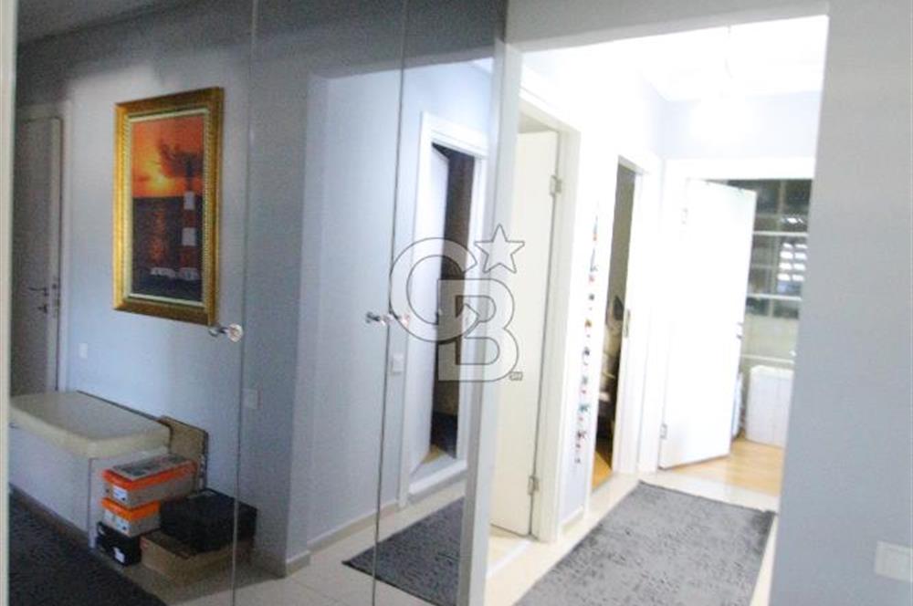 Emlak Bankası 3.Etap Köşe Konum Full Tadilatlı Satılık 3+1
