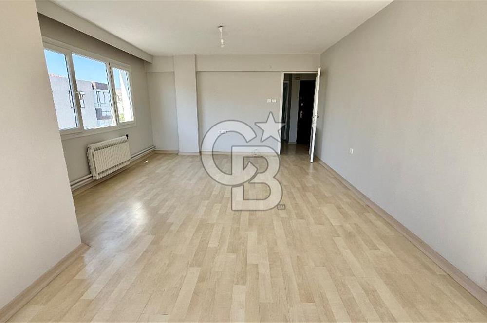 Atatürk Bulvarı’nda Merkezi ve Aydınlık 3+1 Kiralık Daire 