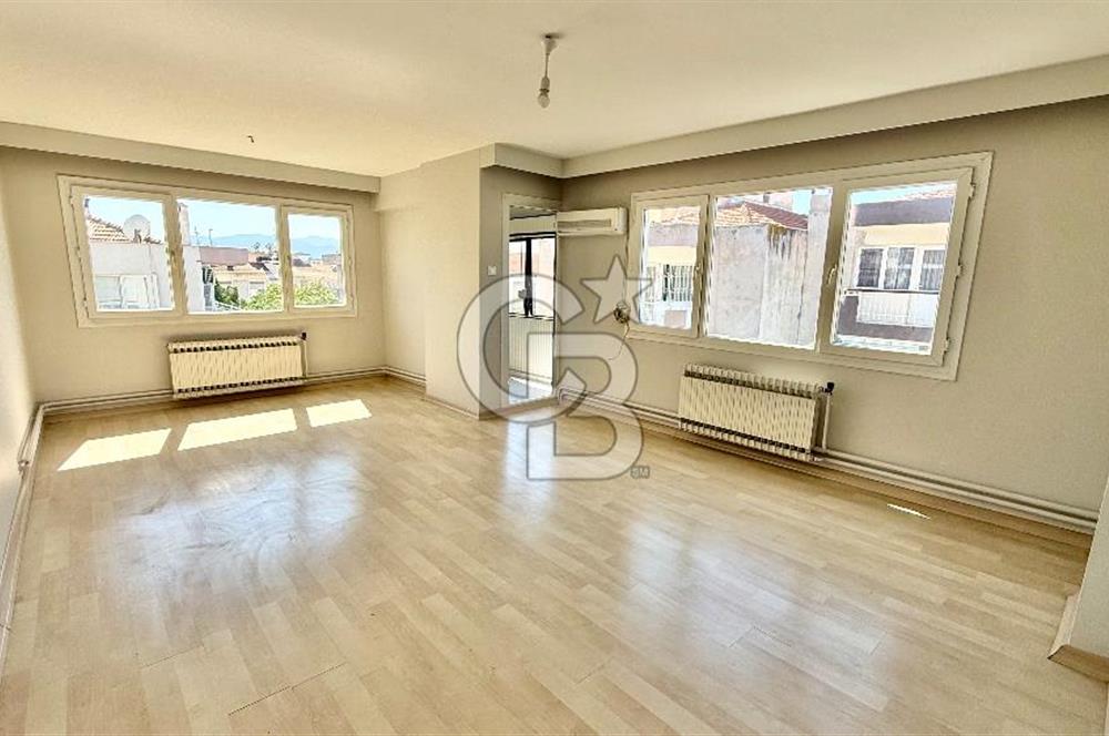 Atatürk Bulvarı’nda Merkezi ve Aydınlık 3+1 Kiralık Daire 