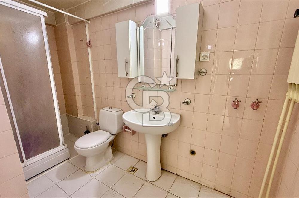 Atatürk Bulvarı’nda Merkezi ve Aydınlık 3+1 Kiralık Daire 