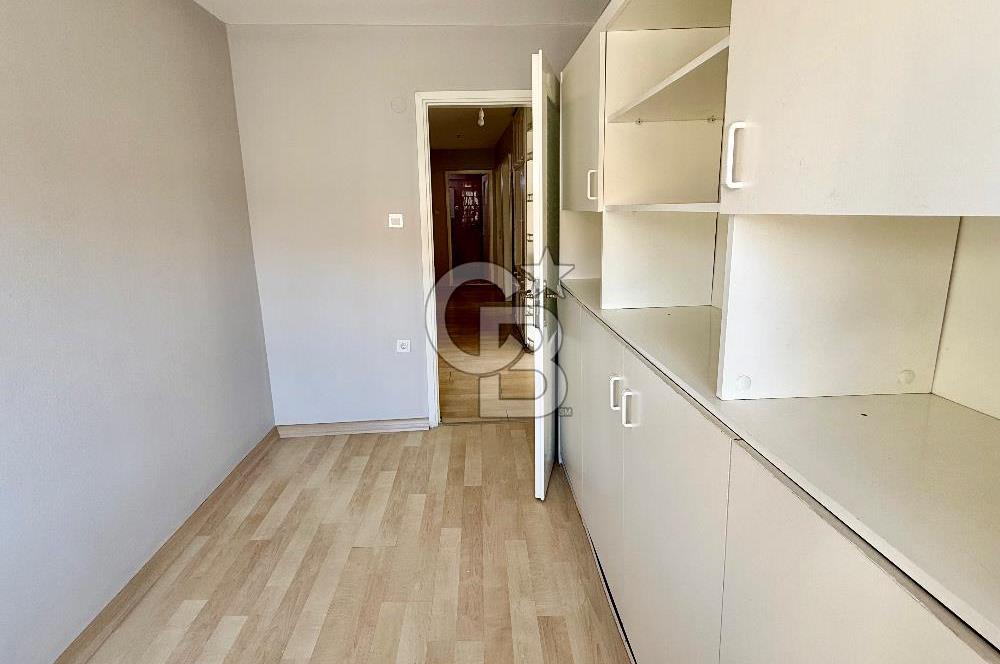 Atatürk Bulvarı’nda Merkezi ve Aydınlık 3+1 Kiralık Daire 