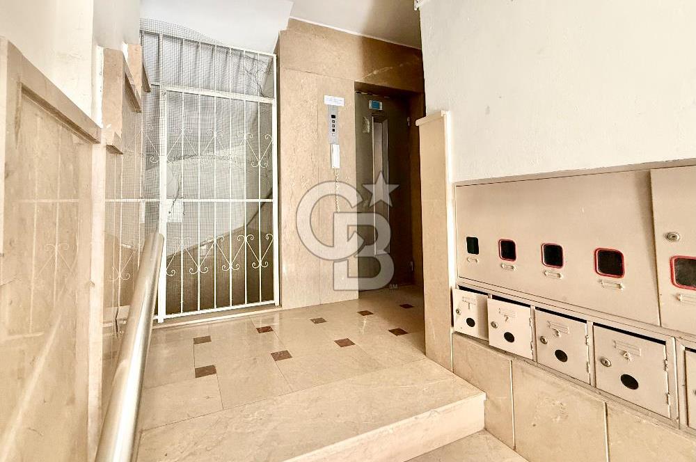 Atatürk Bulvarı’nda Merkezi ve Aydınlık 3+1 Kiralık Daire 