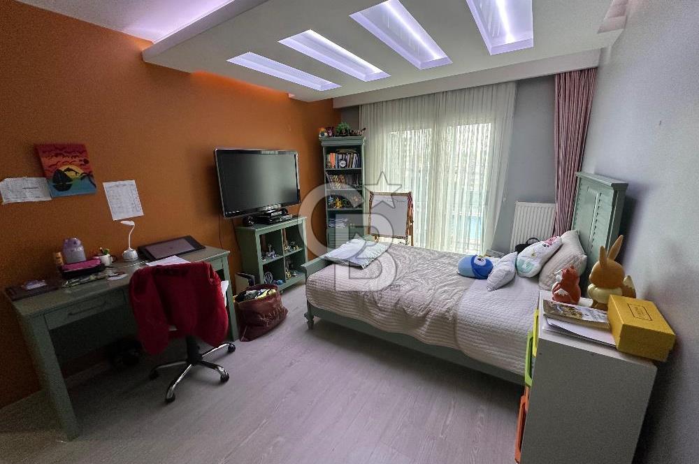 KARABAĞLAR GRANADA SİTESİNDE SATILIK DAİRE