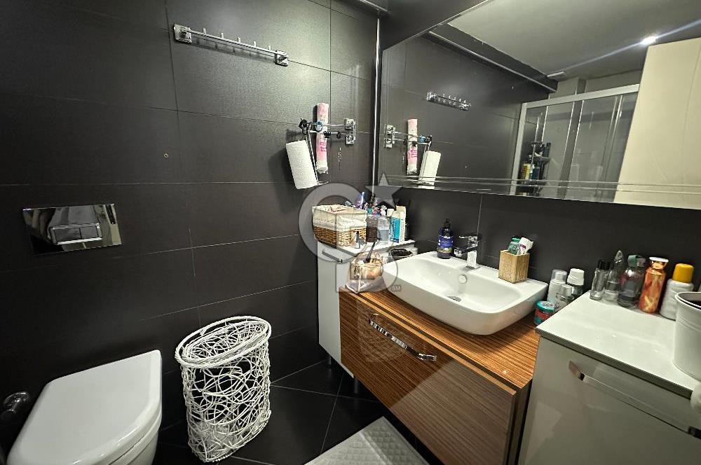 KARABAĞLAR GRANADA SİTESİNDE SATILIK DAİRE