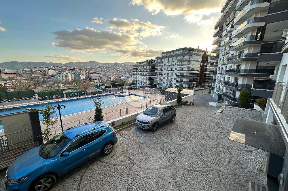 KARABAĞLAR GRANADA SİTESİNDE SATILIK DAİRE