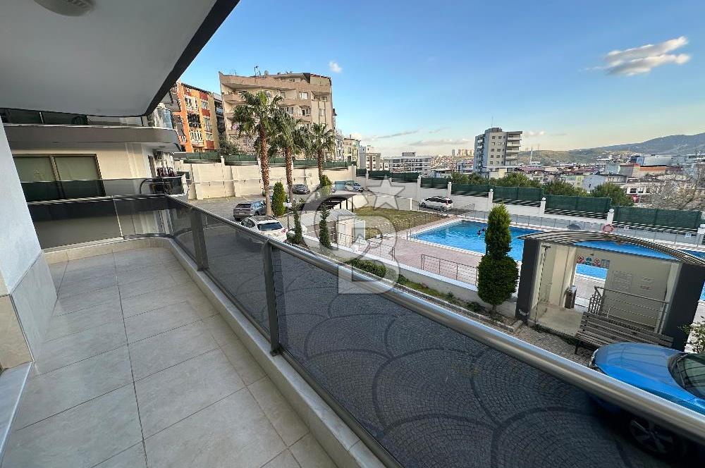 KARABAĞLAR GRANADA SİTESİNDE SATILIK DAİRE