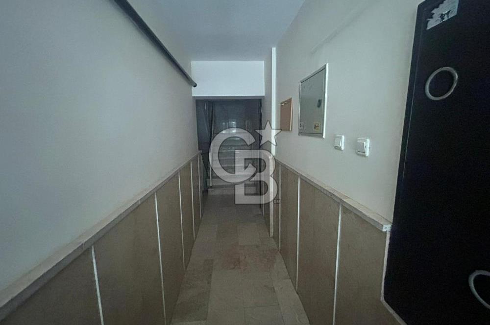 YENİMAHALLE RAGIP TÜZÜN CADDE'DE 3+1 GİRİŞ KAT SATILIK DAİRE