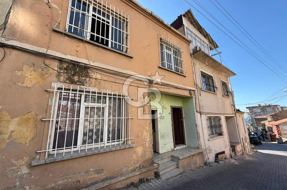 KARATAŞ 95 SOKAK SATILIK MÜSTAKİL BAHÇELİ KOMPLE BİNA