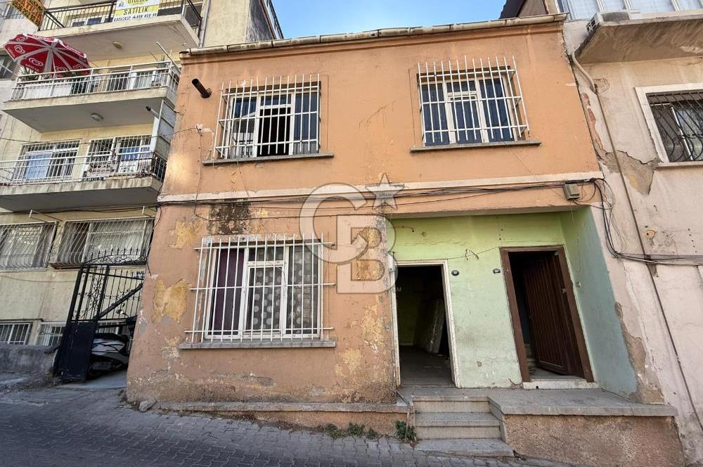 KARATAŞ 95 SOKAK SATILIK MÜSTAKİL BAHÇELİ KOMPLE BİNA