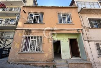 KARATAŞ 95 SOKAK SATILIK MÜSTAKİL BAHÇELİ KOMPLE BİNA