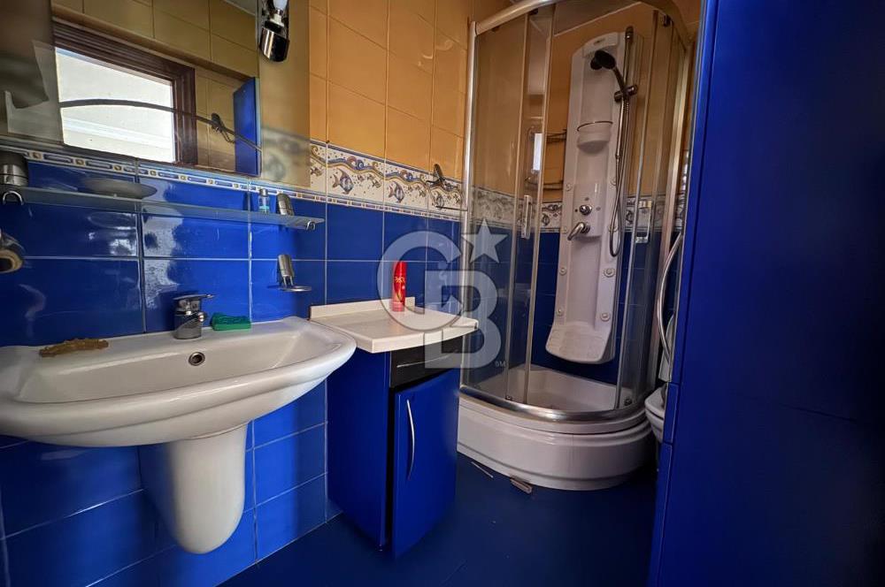 Acıbadem'de Asansörlü Otoparklı Geniş 3+1 Kiralık Daire