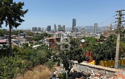 KONAK GÜNEY MAHALLESİNDE KÖRFEZ MANZARALI SATILIK ARSA