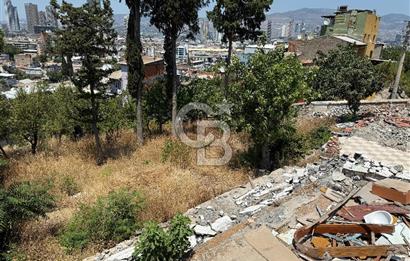 KONAK GÜNEY MAHALLESİNDE KÖRFEZ MANZARALI SATILIK ARSA