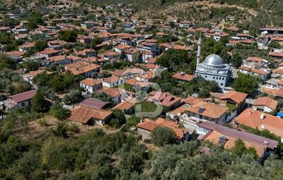 CB MARİNA'DAN KAFACA MERKEZ'DE 291 M2 SATILIK "BAHÇELİ EV"